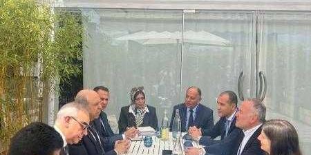 وزير الطيران يلتقي عددًا من مسئولي كبرى الشركات العالمية المتخصصة في إدارة وتشغيل المطارات - الكويت الاخباري