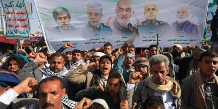 الحوثيون يهدّدون باستهداف السفن الأمريكية في البحر الأحمر - الكويت الاخباري