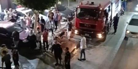 حريق يلتهم مخلفات أعلى سطح منزلين بالبلينا في سوهاج - الكويت الاخباري