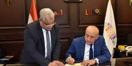 محافظ الأقصر يعتمد نتيجة الشهادة الإعدادية بنسبة نجاح 78.81% - الكويت الاخباري