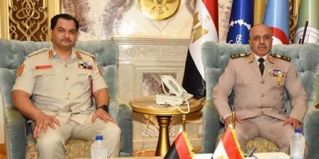 الفريق أحمد خليفة يلتقى رئيس أركان القوات البرية بالجيش الليبي - الكويت الاخباري