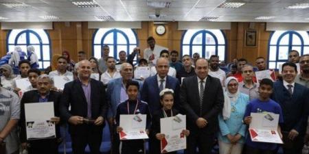 محافظ المنيا يكرم الأبطال الرياضيين الحاصلين على بطولات عالمية وعربية وإفريقية - الكويت الاخباري