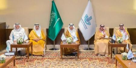 الحقيل يتفقد مشاريع استثمارية نوعية بالشرقية ويلتقي مستثمرين من داخل وخارج المملكة - الكويت الاخباري