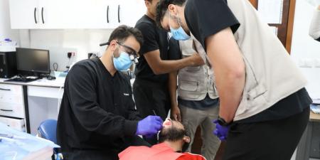 الصحةوفد من أطباء الأسنان المصريين المقيمين في أمريكا يقدم خدمات طبية - الكويت الاخباري