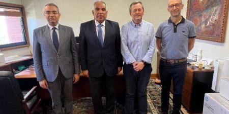 انفجار خط مياه رئيسي في المحلة.. صور - الكويت الاخباري