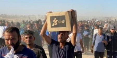 هآرتس: جنود إسرائيليون يطلقون النار على فلسطينيين قرب مواقع توزيع المساعدات بغزة - الكويت الاخباري