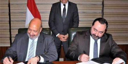 وزير الطيران يشهد توقيع بروتوكولات تعاون تدريبي بين شركة ”إير كايرو” وكل من الأكاديمية المصرية لعلوم الطيران وأكاديمية مصر للطيران للتدريب. - الكويت الاخباري