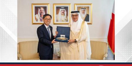 وزير الخارجية يستقبل سفير جمهورية كوريا لدى مملكة البحرين بمناسبة انتهاء فترة عمله - الكويت الاخباري