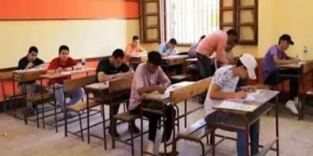 جدل بعد تسريب صور امتحان الكيمياء.. والتعليم تتحرك فورًا - الكويت الاخباري