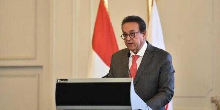 وزير الصحة يتابع تداعيات حادث الحريق في سنترال رمسيس بمنطقة وسط القاهرة - الكويت الاخباري