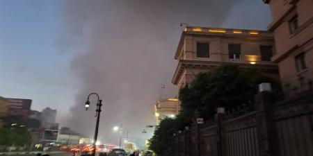 حريق ضخم يضرب الطابق السابع في سنترال رمسيس.. واستنفار كامل للحماية المدنية (شاهد صور حية) - الكويت الاخباري