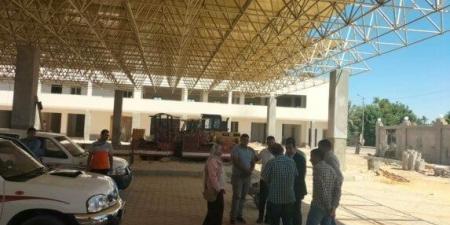 نائب محافظ قنا يتفقد مشروع إنشاء مجمع مواقف نجع حمادي الجديد - الكويت الاخباري