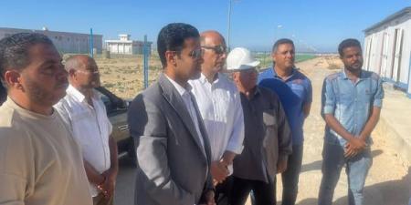 نائب محافظ مطروح يتفقد محطة معالجة الصرف الصحي - الكويت الاخباري