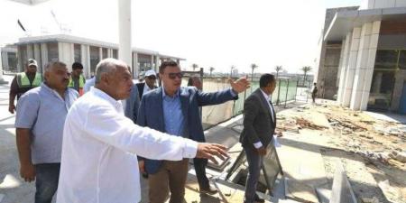 وزير الإسكان يتفقد المنطقة الاستثمارية ومشروع الأرينا بحدائق ”تلال الفسطاط” - الكويت الاخباري