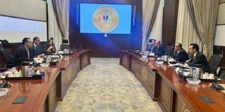 وزير الخارجية والهجرة يلتقي وزير الاستثمار والتجارة الخارجية - الكويت الاخباري