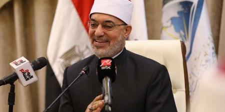المفتي يوجه الشكر للعاملين بدار الإفتاء لجهودهم في إنجاح المؤتمر - الكويت الاخباري