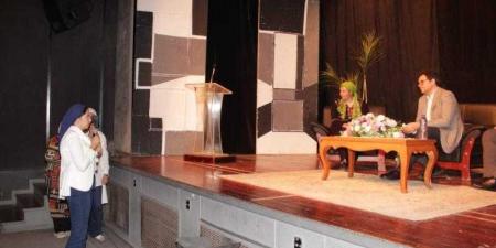 وزير الثقافة في لقاء حواري مفتوح مع فتيات البرنامج الرئاسي «أهل مصر»لأبناء المحافظات الحدودية - الكويت الاخباري