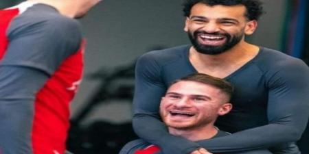 نجم ليفربول يتغني بـ محمد صلاح أفضل محترف رأيته في حياتي #ماك_أليستر #ليفربول #صلاح - الكويت الاخباري
