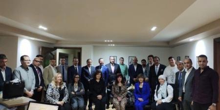 لجنة التعاون الإفريقي باتحاد الصناعات تستضيف سفراء مصر لدى غينيا وغينيا بيساو وزيمبابوي - الكويت الاخباري