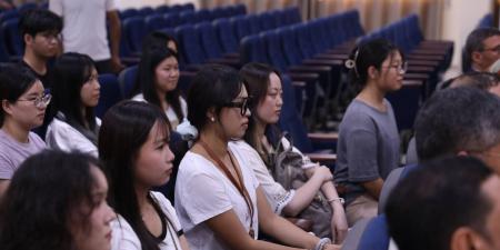 رئيس جامعة الأزهر يستقبل وفد جامعة وسط الصين الزراعية.. صور - الكويت الاخباري