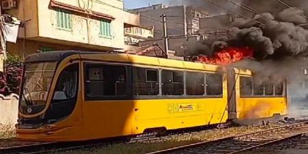 دون إصابات.. حريق يلتهم إحدى عربات الترام بسان ستيفانو بالإسكندرية - الكويت الاخباري