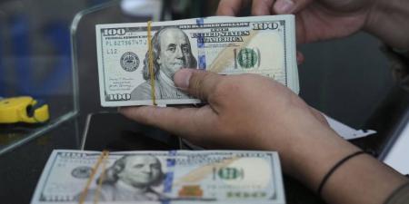الدولار يرتفع وسط ترقب ندوة جاكسون هول السنوية - الكويت الاخباري