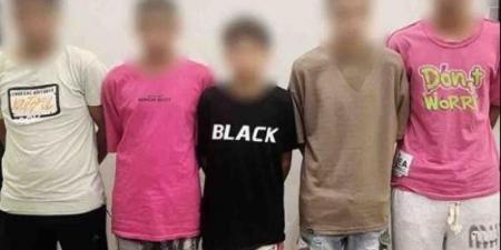 كشف ملابسات فيديو تضمن قيام 5 أشخاص بالتعدى على أخر بالضرب وإحداث إصابته بالأسكندرية - الكويت الاخباري