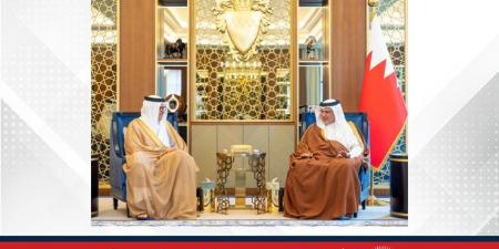 لدى لقائه السفراء الجدد لمملكة البحرين المعينين لدى عدد من الدول الصديقة.. سمو ولي العهد رئيس مجلس الوزراء يؤكد على نهج البحرين في إعلاء قيم التسامح وإقامة علاقات دبلوماسية قائمة على الثقة والاحترام المتبادل مع الجميع - الكويت الاخباري