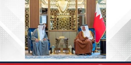 سمو ولي العهد رئيس مجلس الوزراء: الصحافة الوطنية تمثل ركنًا أساسيًا في مسيرة النماء والبناء والتطوير لما تضطلع به من دور محوري ضمن فريق البحرين - الكويت الاخباري
