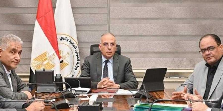 وزير الري يتابع حالة المنظومة المائية وتطهيرات الترع والاستعداد لفترة أقصى الإحتياجات المائية - الكويت الاخباري