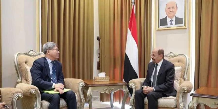 الزنداني يبحث مع السفير الكوري سبل تعزيز الشراكة والتعاون بين اليمن وكوريا - الكويت الاخباري