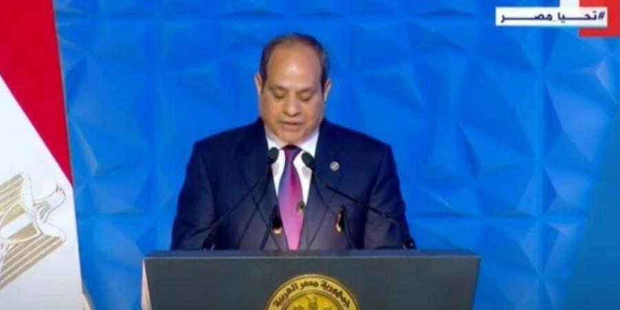 الرئيس السيسي: الحكومة تواصل الجهد لتوفير بيئة عمل متجددة لمواكبة المتغيرات العالمية - الكويت الاخباري