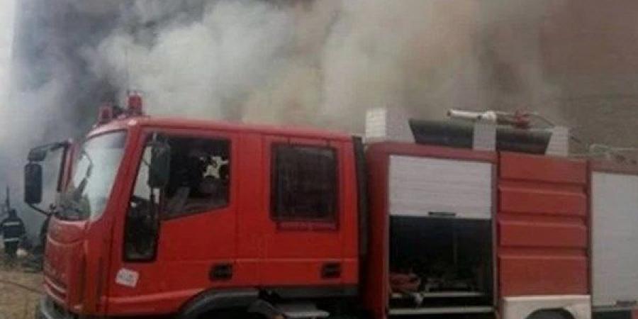 السيطرة على حريق بمخزن فراشة وأدوات كهربائية في جرجا بسوهاج - الكويت الاخباري