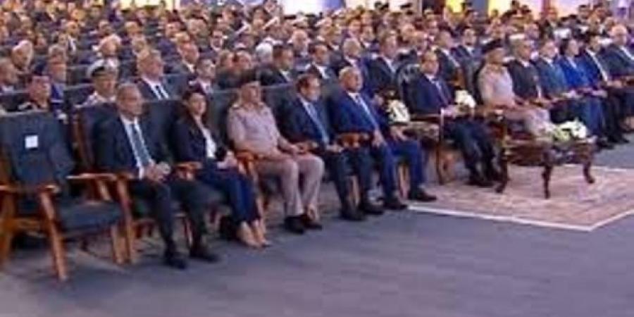 الرئيس السيسى يشاهد فيلما عن جهود الدولة فى دعم الصناعة المصرية - الكويت الاخباري