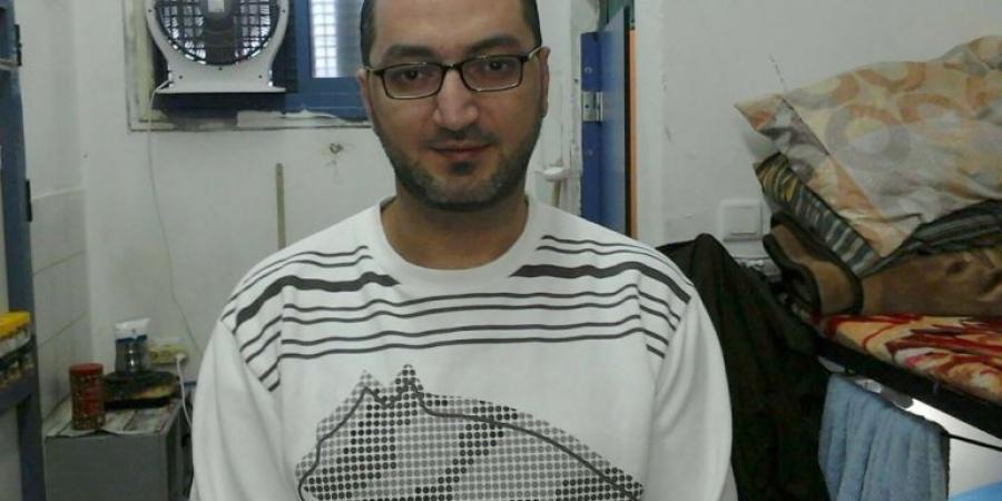 بعد 22 عاما من الاعتقال.. من قيود السجن إلى قفص الحب - الكويت الاخباري