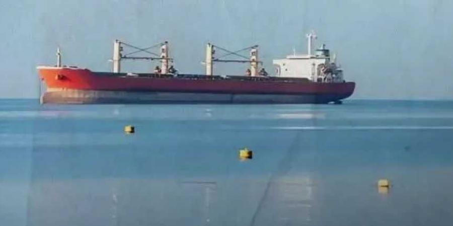 دمار ميناء رأس عيسى يدفع الحوثيين لتفريغ نفط غير آمن يهدد البيئة البحرية - الكويت الاخباري