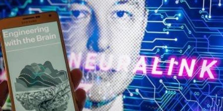 نيورالينك تحصل على موافقة أمريكية لزرع شريحة تعيد القدرة على الكلام لفاقدي النطق - الكويت الاخباري