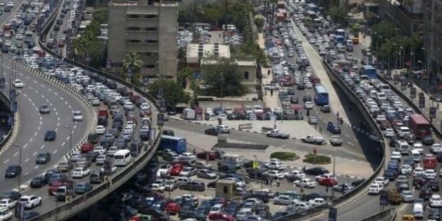 «قبل ما تنزل من بيتك».. كثافات مرورية بطرق ومحاور القاهرة والجيزة - الكويت الاخباري