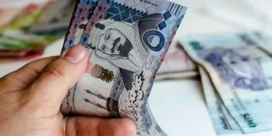 سعر الريال السعودي مقابل الجنيه المصري اليوم الإثنين 5 مايو 2025 بيعًا وشراءً - الكويت الاخباري