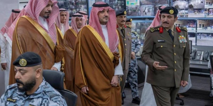 وزير الداخلية يتفقَّد مركز عمليات أمن المسجد النبويِّ الشريف - الكويت الاخباري