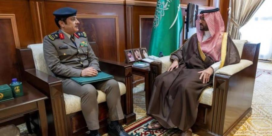 نائب أمير حائل يستقبل مدير الدفاع المدني بالمنطقة - الكويت الاخباري