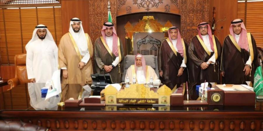 مفتي عام المملكة يستقبل رئيس المركز الوطني للمنشآت العائلية - الكويت الاخباري