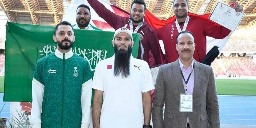 أحمد طارق يهدي برونزية البطولة العربية لرمي المطرقة لشقيقه الراحل بطل أفريقيا - الكويت الاخباري