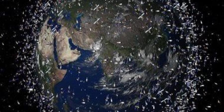 تحذيرات بضرورة تتبع الحطام الفضائي الهابط على الأرض - الكويت الاخباري