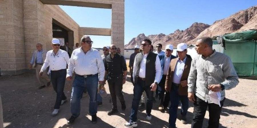 وزير الإسكان يوجه بتسريع العمل في مشروع تطوير سانت كاترين - الكويت الاخباري