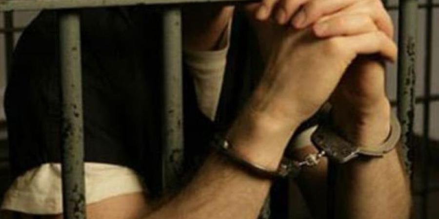 قرار قضائي جديد ضد عاطلين بتهمة ترويج المخدرات والسلاح بالمرج - الكويت الاخباري