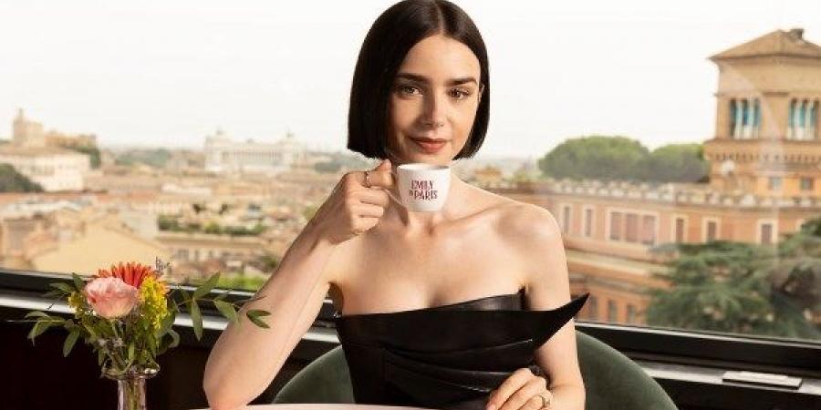 انطلاق تصوير الموسم الخامس من Emily in Paris في إيطاليا - الكويت الاخباري