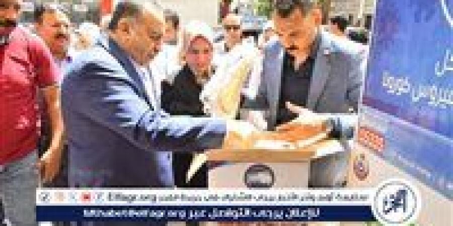 محافظ أسيوط يشهد توزيع مساعدات لمركز الأطفال المعثور عليهم بمديرية الصحة - الكويت الاخباري