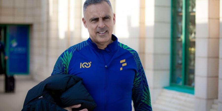 قوميز يفاضل بين ثنائي الفتح لتعويض غياب نجمه أمام الوحدة - الكويت الاخباري