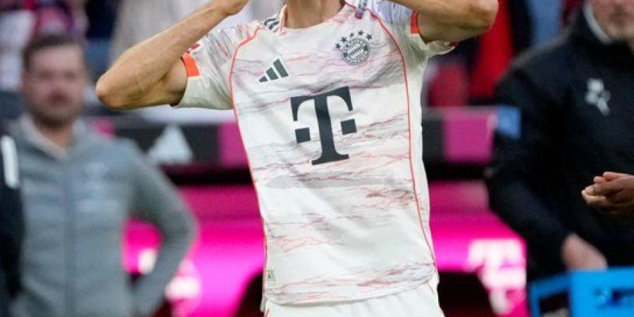 بايرن ميونخ يضرب مونشنجلادباخ بثنائية ويحتفل بلقب الدوري الألماني - الكويت الاخباري
